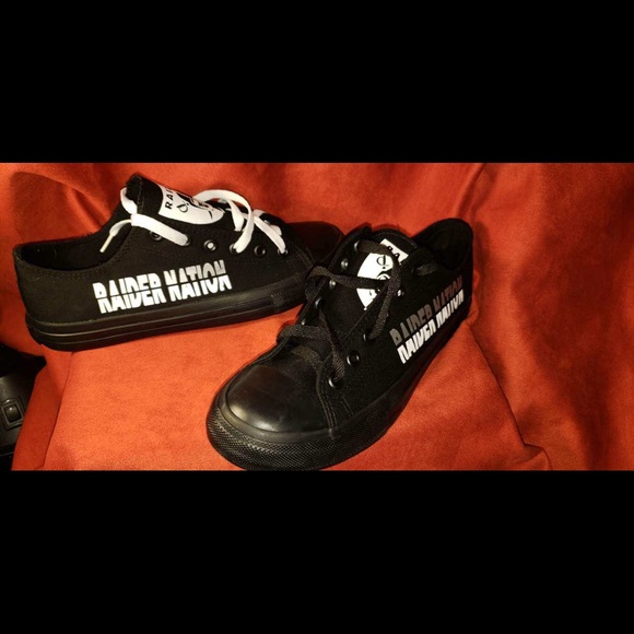 Oakland Raiders shoes - Picture 3 of 3